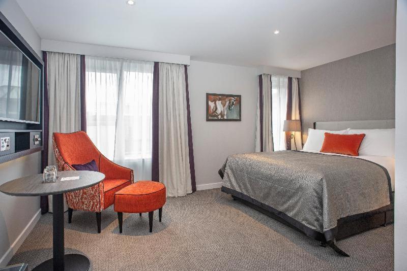 Ten Hill Place EDI Room photo